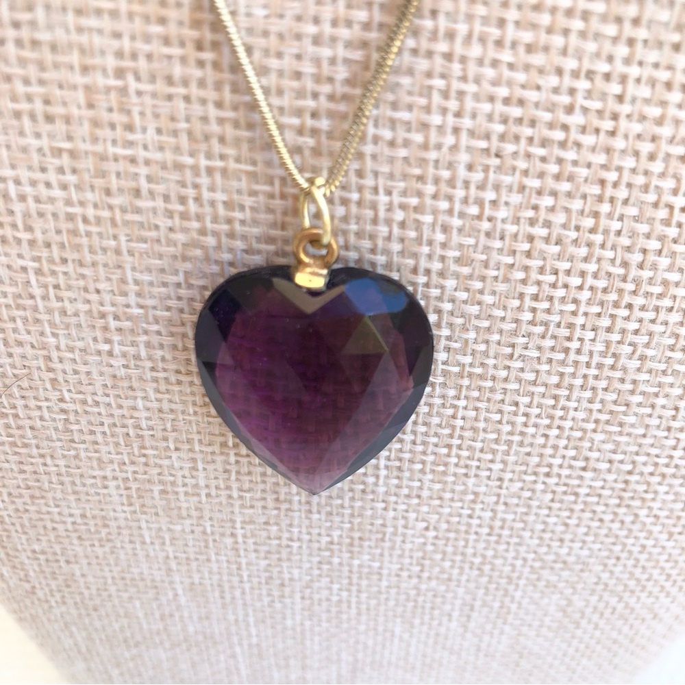 Purple faceted glass heart pendant necklace 70's snake chain vintage